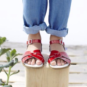 Salt Waters Sandalen «Originals» Candy Red